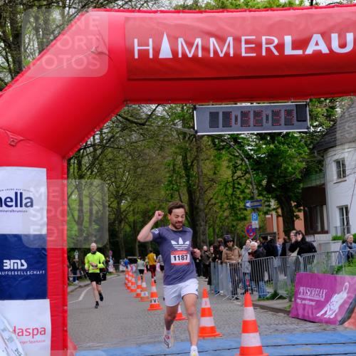 19.04.2026 - Hammer Lauf Tim E. http://msf.ph/oto/9545665 19.04.2026 12:32:42 Ziel 240, 318, 326, 1187 meine-sportfotos.de