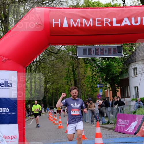 19.04.2026 - Hammer Lauf Tim E. http://msf.ph/oto/9545668 19.04.2026 12:32:42 Ziel 240, 318, 326, 1187 meine-sportfotos.de