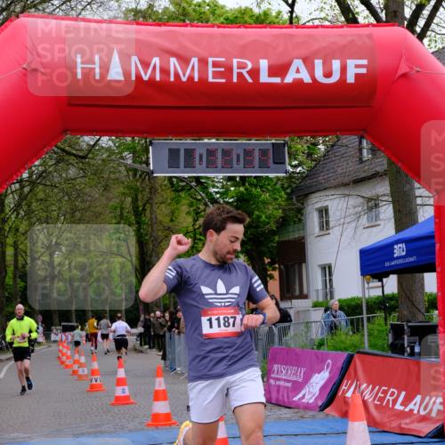 19.04.2026 - Hammer Lauf Tim E. http://msf.ph/oto/9545678 19.04.2026 12:32:42 Ziel 240, 318, 326, 1187 meine-sportfotos.de