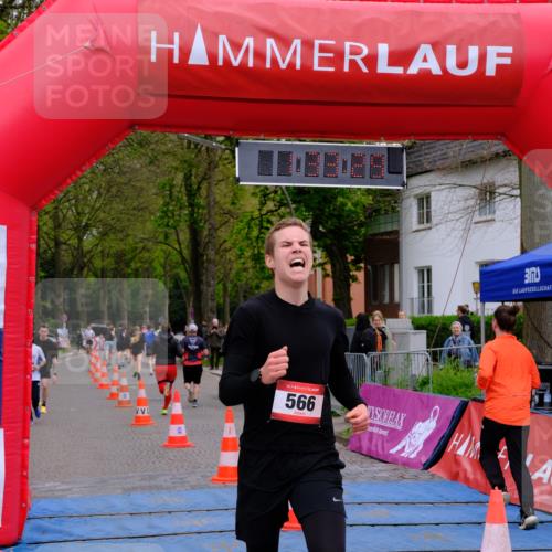 19.04.2026 - Hammer Lauf Tim E. http://msf.ph/oto/9545780 19.04.2026 12:33:36 Ziel 122, 339, 467, 566, 721, 825, 933, 1628 meine-sportfotos.de