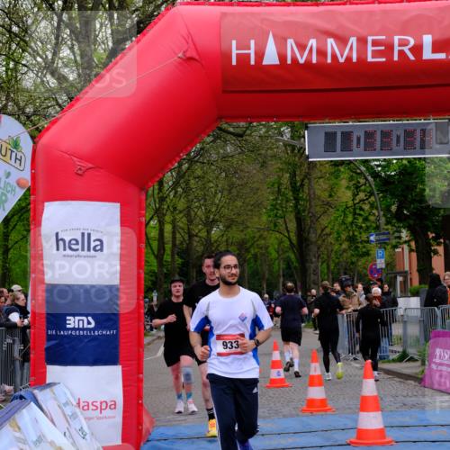 19.04.2026 - Hammer Lauf Tim E. http://msf.ph/oto/9545790 19.04.2026 12:33:41 Ziel 346, 467, 566, 656, 721, 825, 929, 933, 986, 1628 meine-sportfotos.de