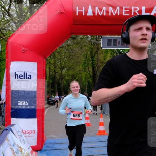 19.04.2026 - Hammer Lauf Tim E. http://msf.ph/oto/9545808 19.04.2026 12:33:45 Ziel 11, 263, 346, 656, 929, 933, 986, 1196, 1631 meine-sportfotos.de