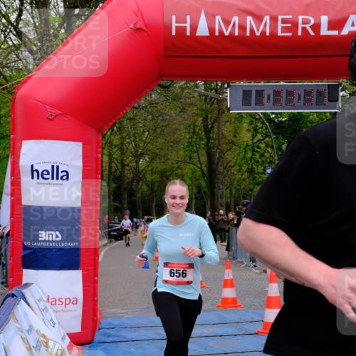 19.04.2026 - Hammer Lauf Tim E. http://msf.ph/oto/9545811 19.04.2026 12:33:45 Ziel 11, 263, 346, 656, 929, 933, 986, 1196, 1631 meine-sportfotos.de