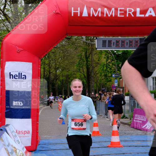 19.04.2026 - Hammer Lauf Tim E. http://msf.ph/oto/9545814 19.04.2026 12:33:45 Ziel 11, 263, 346, 656, 929, 933, 986, 1196, 1631 meine-sportfotos.de