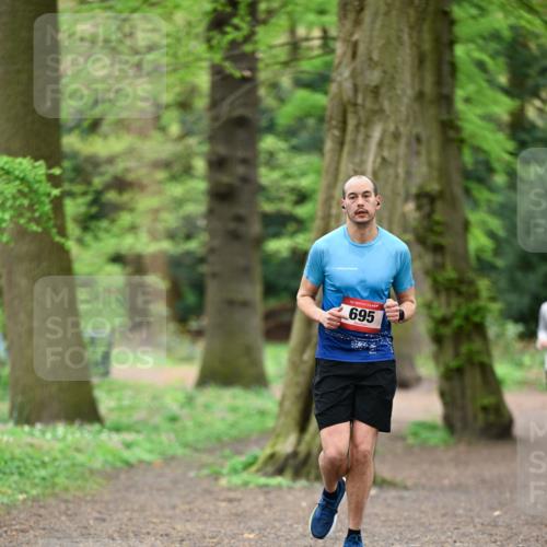 19.04.2026 - Hammer Lauf Dr. Thomas Lammeyer http://msf.ph/oto/9545950 19.04.2026 11:26:59 Laufen 695 meine-sportfotos.de