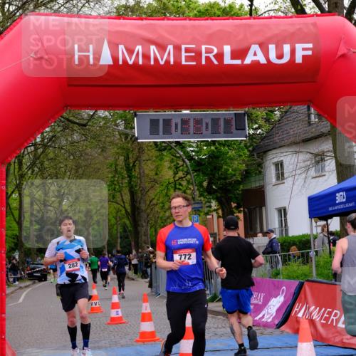 19.04.2026 - Hammer Lauf Tim E. http://msf.ph/oto/9546215 19.04.2026 12:36:25 Ziel 259, 282, 336, 444, 772, 1131, 1923 meine-sportfotos.de