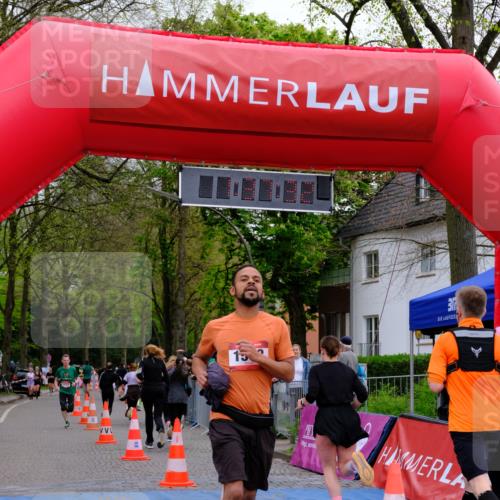 19.04.2026 - Hammer Lauf Tim E. http://msf.ph/oto/9546484 19.04.2026 12:37:40 Ziel 123, 432, 449, 596, 632, 791, 1041, 1042, 1134, 1147, 1593, 1681, 1777 meine-sportfotos.de