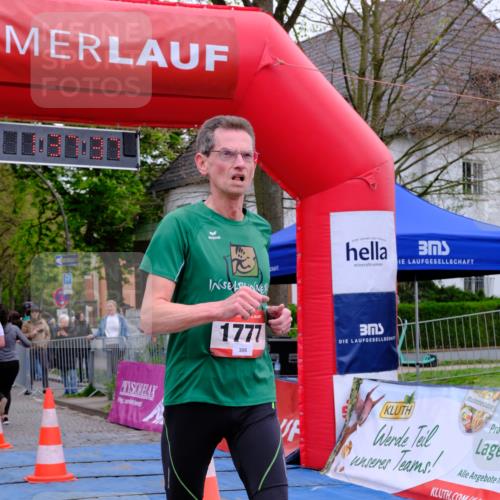 19.04.2026 - Hammer Lauf Tim E. http://msf.ph/oto/9546509 19.04.2026 12:37:45 Ziel 432, 449, 596, 632, 791, 1147, 1777 meine-sportfotos.de