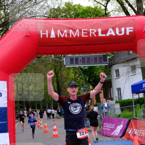 19.04.2026 - Hammer Lauf Tim E. http://msf.ph/oto/9546800 19.04.2026 12:39:14 Ziel 221, 406, 407, 663, 714, 742, 865, 902, 905, 1038, 1137, 1340, 1832 meine-sportfotos.de