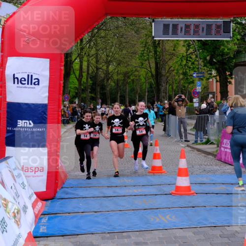 19.04.2026 - Hammer Lauf Tim E. http://msf.ph/oto/9546811 19.04.2026 12:39:24 Ziel 14, 411, 573, 742, 805, 1683 meine-sportfotos.de