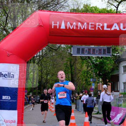 19.04.2026 - Hammer Lauf Tim E. http://msf.ph/oto/9546886 19.04.2026 12:40:35 Ziel 5, 203, 807, 867, 959, 1581, 1589, 1801 meine-sportfotos.de