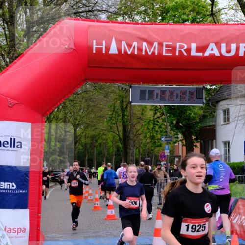 19.04.2026 - Hammer Lauf Tim E. http://msf.ph/oto/9546927 19.04.2026 12:41:01 Ziel 226, 606, 693, 712, 713, 800, 831, 923, 1029, 1072, 1209, 1224, 1263, 1322, 1631, 1719, 1726, 1825, 1925 meine-sportfotos.de