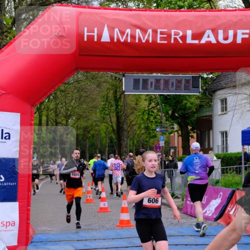 19.04.2026 - Hammer Lauf Tim E. http://msf.ph/oto/9546929 19.04.2026 12:41:01 Ziel 226, 606, 693, 712, 713, 800, 831, 923, 1029, 1072, 1209, 1224, 1263, 1322, 1631, 1719, 1726, 1825, 1925 meine-sportfotos.de