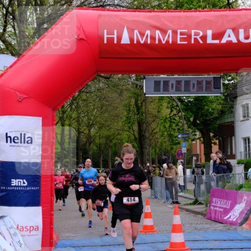 19.04.2026 - Hammer Lauf Tim E. http://msf.ph/oto/9546966 19.04.2026 12:41:31 Ziel 414, 416, 451, 649, 802, 949, 950, 1174, 1277, 1594, 1680, 1695, 1781, 1889, 1922 meine-sportfotos.de