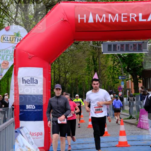 19.04.2026 - Hammer Lauf Tim E. http://msf.ph/oto/9546976 19.04.2026 12:41:35 Ziel 224, 414, 451, 649, 732, 802, 949, 950, 1076, 1077, 1174, 1203, 1277, 1311, 1680, 1695, 1781, 1922 meine-sportfotos.de