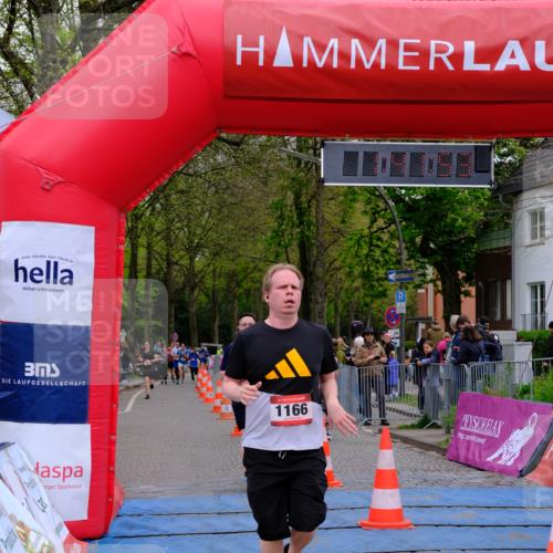 19.04.2026 - Hammer Lauf Tim E. http://msf.ph/oto/9547018 19.04.2026 12:42:01 Ziel 443, 555, 556, 558, 592, 810, 939, 1163, 1166, 1884 meine-sportfotos.de
