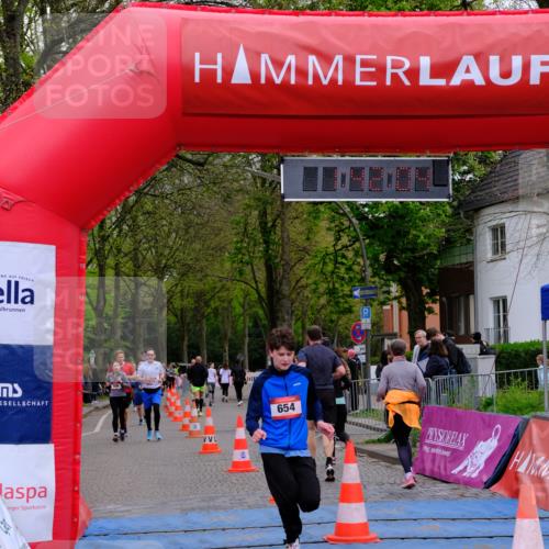 19.04.2026 - Hammer Lauf Tim E. http://msf.ph/oto/9547031 19.04.2026 12:42:11 Ziel 360, 546, 631, 654, 972, 973, 1634, 1636, 1905 meine-sportfotos.de