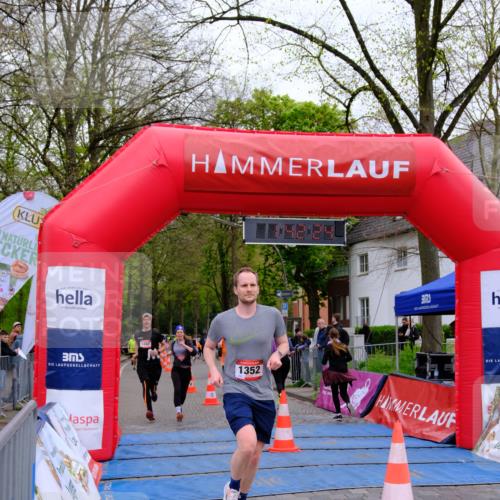 19.04.2026 - Hammer Lauf Tim E. http://msf.ph/oto/9547068 19.04.2026 12:42:32 Ziel 20, 117, 311, 364, 670, 741, 854, 855, 1253, 1352, 1571, 1574, 1689, 1821, 1880, 1887 meine-sportfotos.de