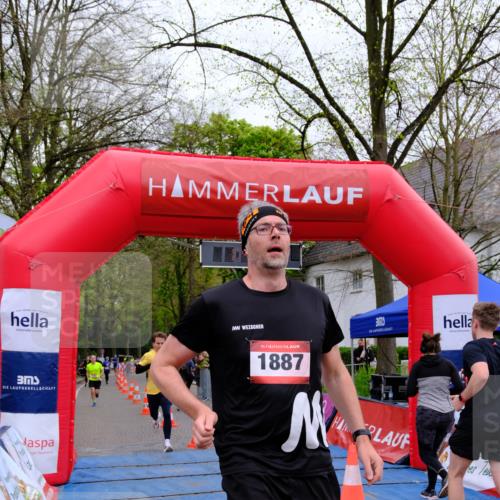 19.04.2026 - Hammer Lauf Tim E. http://msf.ph/oto/9547074 19.04.2026 12:42:35 Ziel 117, 364, 409, 670, 739, 741, 854, 855, 1253, 1352, 1689, 1821, 1880, 1887 meine-sportfotos.de