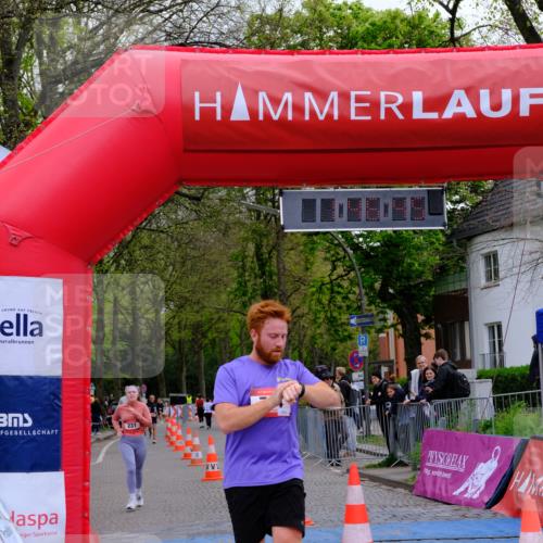 19.04.2026 - Hammer Lauf Tim E. http://msf.ph/oto/9547369 19.04.2026 12:46:53 Ziel 231, 724, 991 meine-sportfotos.de