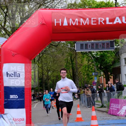 19.04.2026 - Hammer Lauf Tim E. http://msf.ph/oto/9547453 19.04.2026 12:47:56 Ziel 239, 742, 801, 1263, 1646, 1726, 1782 meine-sportfotos.de