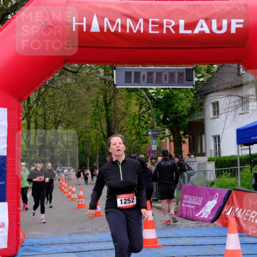 19.04.2026 - Hammer Lauf Tim E. http://msf.ph/oto/9547591 19.04.2026 12:49:16 Ziel 658, 659, 663, 678, 754, 983, 984, 1252, 1720 meine-sportfotos.de