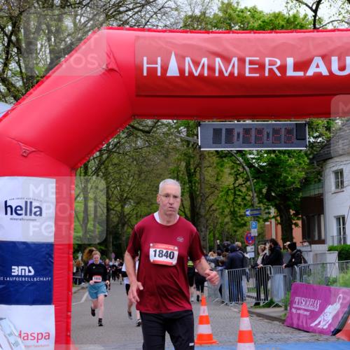 19.04.2026 - Hammer Lauf Tim E. http://msf.ph/oto/9547623 19.04.2026 12:49:34 Ziel 807, 1840, 1856, 1857 meine-sportfotos.de