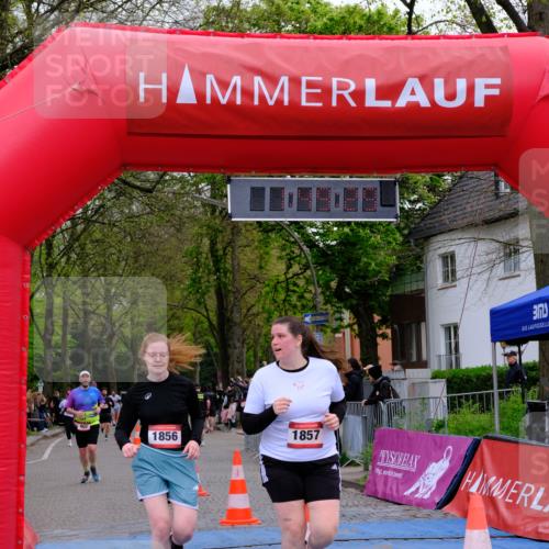 19.04.2026 - Hammer Lauf Tim E. http://msf.ph/oto/9547628 19.04.2026 12:49:37 Ziel 800, 1840, 1856, 1857 meine-sportfotos.de
