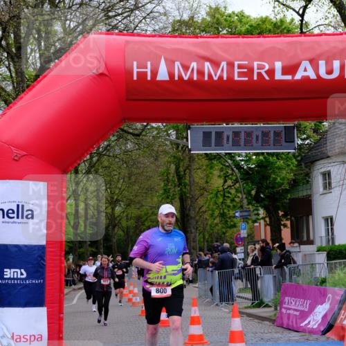 19.04.2026 - Hammer Lauf Tim E. http://msf.ph/oto/9547635 19.04.2026 12:49:41 Ziel 800, 923, 1581, 1856, 1857, 1927 meine-sportfotos.de