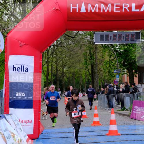 19.04.2026 - Hammer Lauf Tim E. http://msf.ph/oto/9547734 19.04.2026 12:50:42 Ziel 262, 624, 854, 855, 932, 969, 1719 meine-sportfotos.de