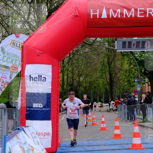 19.04.2026 - Hammer Lauf Tim E. http://msf.ph/oto/9547779 19.04.2026 12:51:09 Ziel 9, 10, 409, 931 meine-sportfotos.de