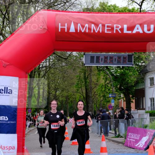 19.04.2026 - Hammer Lauf Tim E. http://msf.ph/oto/9547932 19.04.2026 12:52:51 Ziel 141, 976, 977, 1642, 1644 meine-sportfotos.de