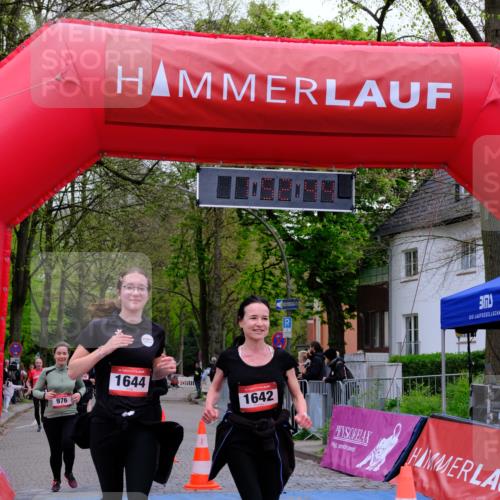 19.04.2026 - Hammer Lauf Tim E. http://msf.ph/oto/9547946 19.04.2026 12:52:52 Ziel 141, 307, 976, 977, 1642, 1644 meine-sportfotos.de