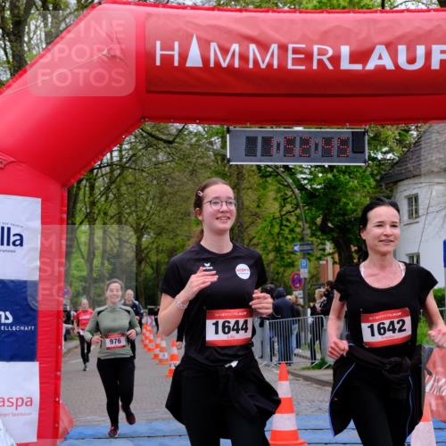 19.04.2026 - Hammer Lauf Tim E. http://msf.ph/oto/9547950 19.04.2026 12:52:52 Ziel 141, 307, 976, 977, 1642, 1644 meine-sportfotos.de