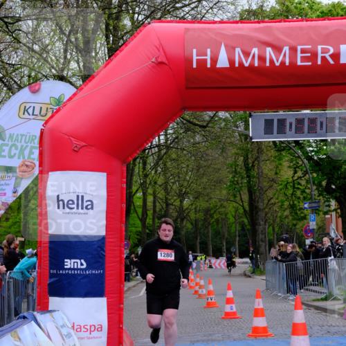 19.04.2026 - Hammer Lauf Tim E. http://msf.ph/oto/9549031 19.04.2026 12:59:54 Ziel 609, 614, 1280 meine-sportfotos.de