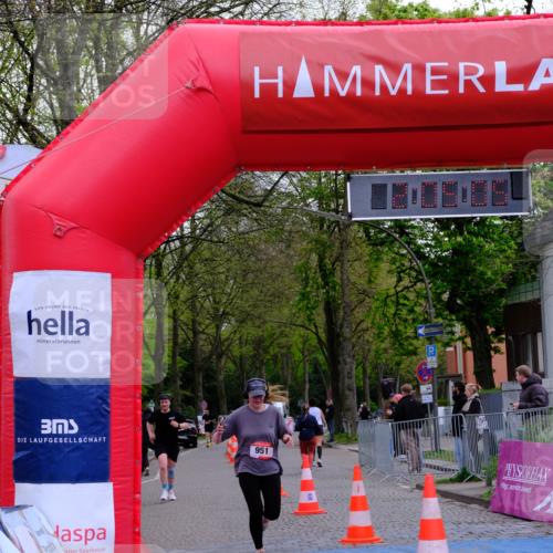19.04.2026 - Hammer Lauf Tim E. http://msf.ph/oto/9549644 19.04.2026 13:05:12 Ziel 929, 951 meine-sportfotos.de