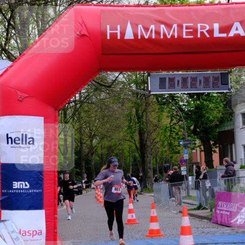 19.04.2026 - Hammer Lauf Tim E. http://msf.ph/oto/9549647 19.04.2026 13:05:12 Ziel 929, 951 meine-sportfotos.de