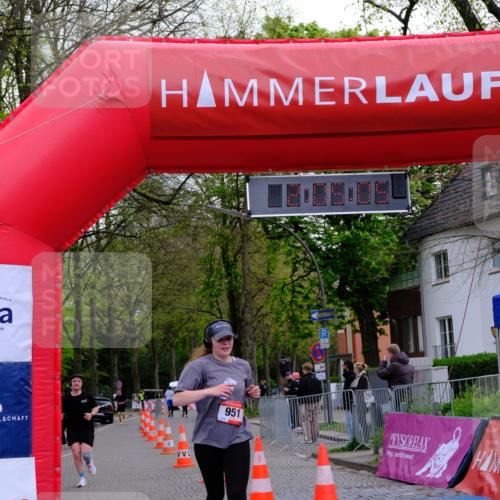19.04.2026 - Hammer Lauf Tim E. http://msf.ph/oto/9549649 19.04.2026 13:05:13 Ziel 929, 951 meine-sportfotos.de