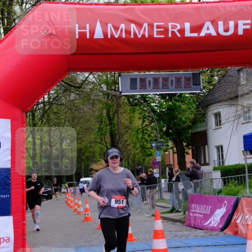 19.04.2026 - Hammer Lauf Tim E. http://msf.ph/oto/9549653 19.04.2026 13:05:13 Ziel 929, 951 meine-sportfotos.de