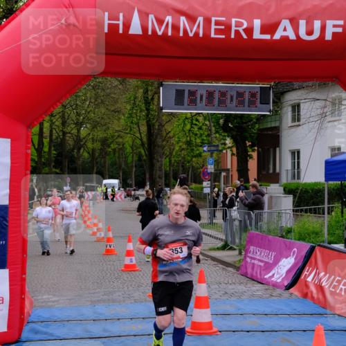 19.04.2026 - Hammer Lauf Tim E. http://msf.ph/oto/9550094 19.04.2026 13:09:36 Ziel 353, 467, 825 meine-sportfotos.de