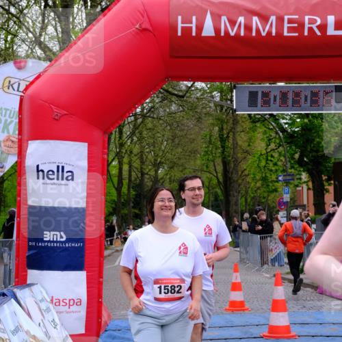 19.04.2026 - Hammer Lauf Tim E. http://msf.ph/oto/9550136 19.04.2026 13:09:43 Ziel 406, 407, 1296, 1582, 1583 meine-sportfotos.de