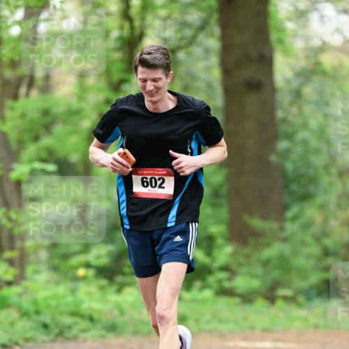 19.04.2026 - Hammer Lauf Dr. Thomas Lammeyer http://msf.ph/oto/9550543 19.04.2026 11:50:49 Laufen 602 meine-sportfotos.de
