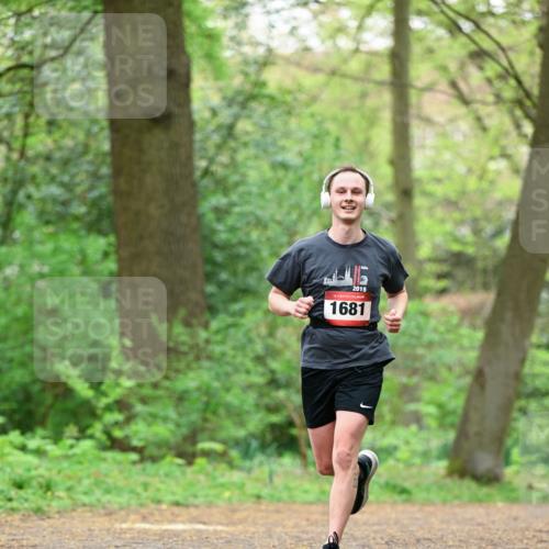 19.04.2026 - Hammer Lauf Dr. Thomas Lammeyer http://msf.ph/oto/9550772 19.04.2026 11:52:35 Laufen 2015, 1681 meine-sportfotos.de