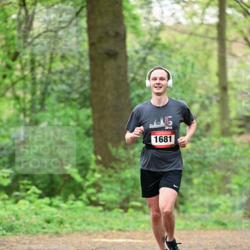 19.04.2026 - Hammer Lauf Dr. Thomas Lammeyer http://msf.ph/oto/9550775 19.04.2026 11:52:36 Laufen 2015, 1681 meine-sportfotos.de