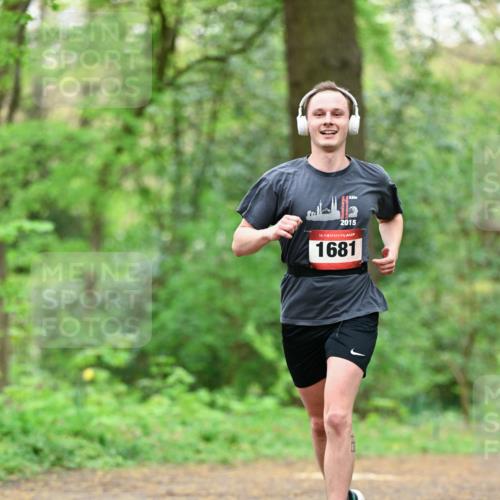 19.04.2026 - Hammer Lauf Dr. Thomas Lammeyer http://msf.ph/oto/9550783 19.04.2026 11:52:36 Laufen 2015, 1681 meine-sportfotos.de