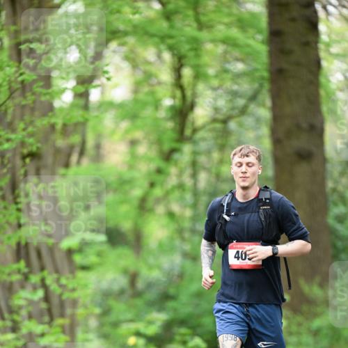 19.04.2026 - Hammer Lauf Dr. Thomas Lammeyer http://msf.ph/oto/9553058 19.04.2026 12:14:40 Laufen 1998 meine-sportfotos.de
