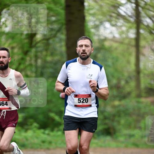 19.04.2026 - Hammer Lauf Dr. Thomas Lammeyer http://msf.ph/oto/9553342 19.04.2026 12:18:06 Laufen 564, 520 meine-sportfotos.de