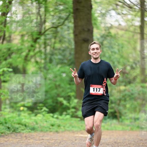 19.04.2026 - Hammer Lauf Dr. Thomas Lammeyer http://msf.ph/oto/9553528 19.04.2026 12:20:52 Laufen 117 meine-sportfotos.de