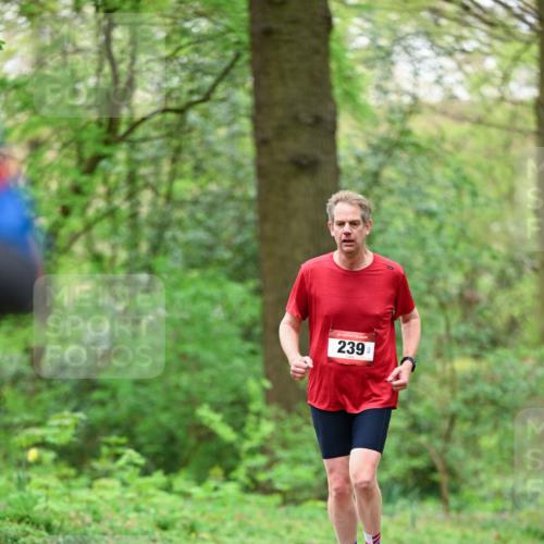 19.04.2026 - Hammer Lauf Dr. Thomas Lammeyer http://msf.ph/oto/9553788 19.04.2026 12:25:04 Laufen 239 meine-sportfotos.de