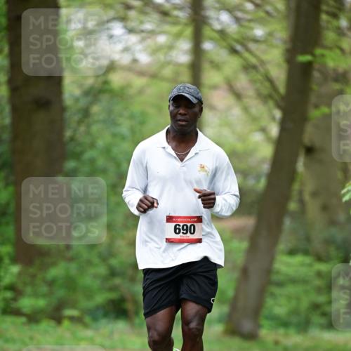 19.04.2026 - Hammer Lauf Dr. Thomas Lammeyer http://msf.ph/oto/9554115 19.04.2026 12:28:39 Laufen 690 meine-sportfotos.de